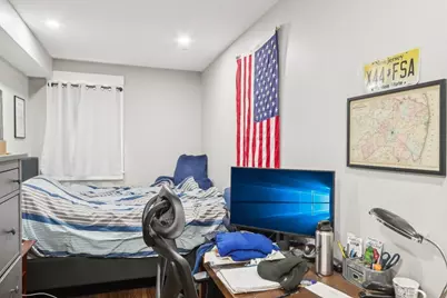 271 W 5th St, Boston, MA 02127 - Photo 26