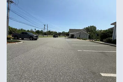 1019 Osgood St, North Andover, MA 01845 - Photo 4