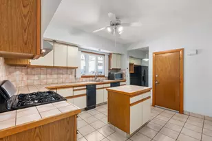 847-849 Fellsway, Medford, MA 02155 - Photo 10