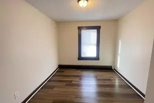 27 Wilcox St, Springfield, MA 01105 - Photo 4