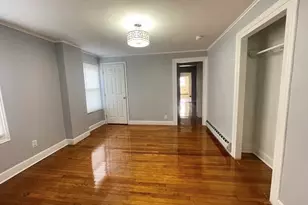 27 Wilcox St, Springfield, MA 01105 - Photo 4