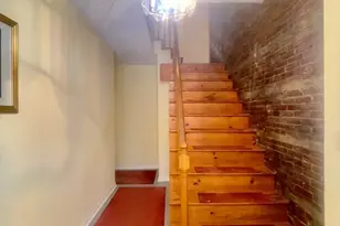 29 Wilcox St, Springfield, MA 01105 - Photo 10