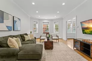 101 Winthrop Rd, Brookline, MA 02445 - Photo 8