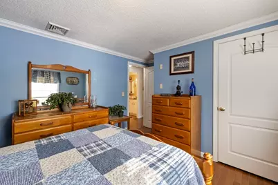 268 N. Liberty St., Belchertown, MA 01007 - Photo 12