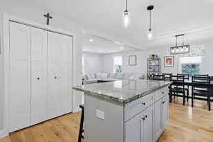 10 8th Ave, Haverhill, MA 01830 - Photo 14