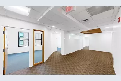 88 Broad St #10, Boston, MA 02110 - Photo 18