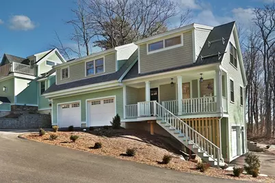 12 Warren Ave #B, Amesbury, MA 01913 - Photo 1