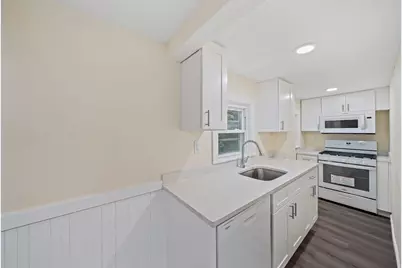 18 Aldrich, Bridgewater, MA 02324 - Photo 6