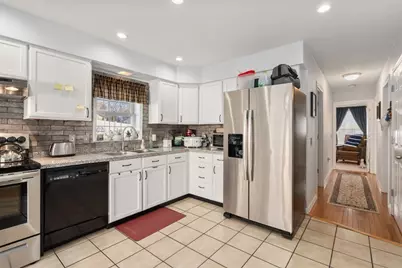 15 Cross St, Chicopee, MA 01013 - Photo 2