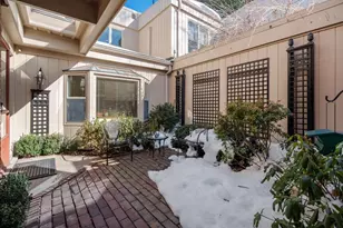 17 Fairgreen Pl, Brookline, MA 02467 - Photo 2