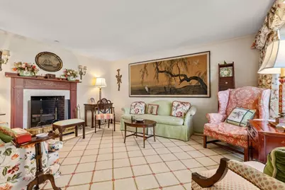 17 Fairgreen Place #17, Brookline, MA 02467 - Photo 8