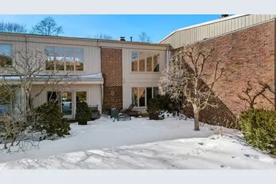 17 Fairgreen Place #17, Brookline, MA 02467 - Photo 20