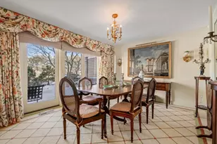 17 Fairgreen Pl, Brookline, MA 02467 - Photo 6