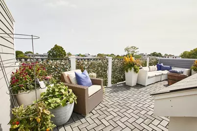 881 E 2nd St #13, Boston, MA 02127 - Photo 16