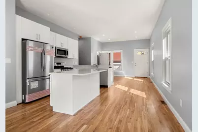 365 E St, Boston, MA 02127 - Photo 2