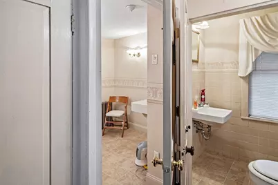 4 W Washington St, Hanson, MA 02341 - Photo 18