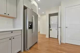 48 Manthorne Rd, Boston, MA 02132 - Photo 14