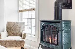 104 Bradford St, Provincetown, MA 02657 - Photo 4