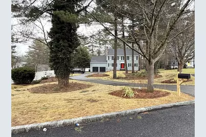 10 Oakwood Ct, Framingham, MA 01701 - Photo 24