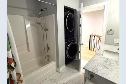 10 Oakwood Ct, Framingham, MA 01701 - Photo 14