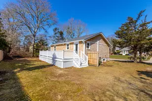 24 Weatherglass Ln, Falmouth, MA 02536 - Photo 2