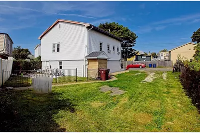 1 Washington St, Revere, MA 02151 - Photo 4