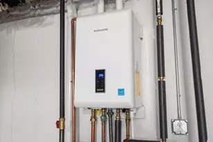 23 Chickatawbut St, Boston, MA 02122 - Photo 36