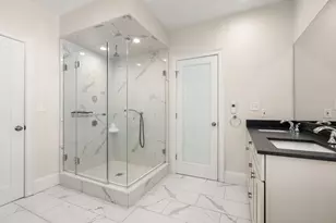 23 Chickatawbut St, Boston, MA 02122 - Photo 22