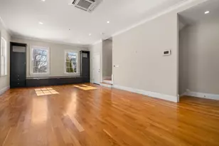 23 Chickatawbut St, Boston, MA 02122 - Photo 10