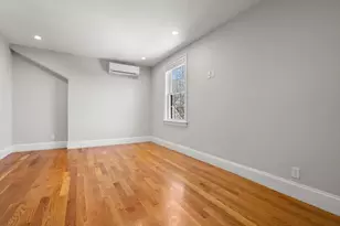 23 Chickatawbut St, Boston, MA 02122 - Photo 28