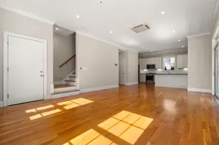 23 Chickatawbut St, Boston, MA 02122 - Photo 8