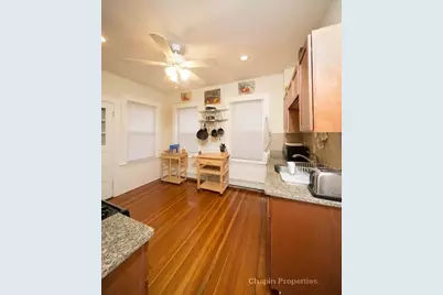 102 Franklin St #2, Brookline, MA 02445 - Photo 4