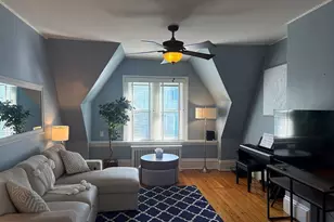 137-3 Walnut St, Brookline, MA 02445 - Photo 1