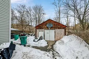 49 Marginal St, Lowell, MA 01851 - Photo 30