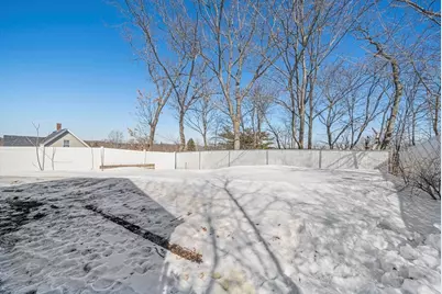 1 Hillcrest Ave, Lynn, MA 01904 - Photo 20