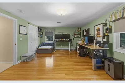 125 Doctor Braley Rd, Freetown, MA 02717 - Photo 32