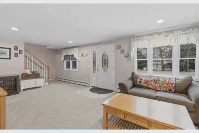 125 Doctor Braley Rd, Freetown, MA 02717 - Photo 12