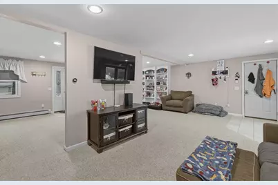 125 Doctor Braley Rd, Freetown, MA 02717 - Photo 16