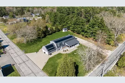125 Doctor Braley Rd, Freetown, MA 02717 - Photo 10