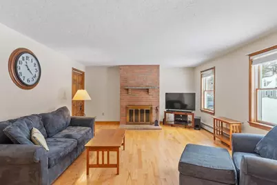 64 Peabody #E, Shirley, MA 01464 - Photo 4