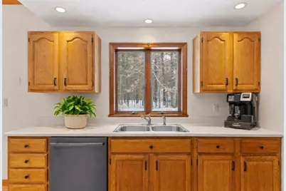 64 Peabody #E, Shirley, MA 01464 - Photo 10