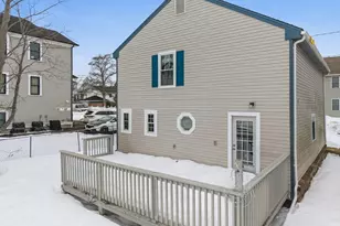 10 Aberdeen St, Fall River, MA 02721 - Photo 32