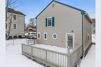 10 Aberdeen St, Fall River, MA 02721 - Photo 32