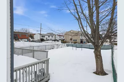10 Aberdeen St, Fall River, MA 02721 - Photo 34