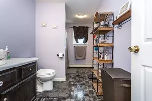 95 Hiatt St, Fall River, MA 02721 - Photo 18