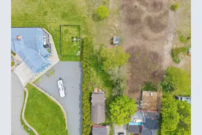 2 Oneil Rd, Somerset, MA 02725 - Photo 10
