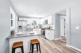 297 Breckwood Blvd, Springfield, MA 01109 - Photo 6