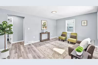 297 Breckwood Blvd, Springfield, MA 01109 - Photo 4