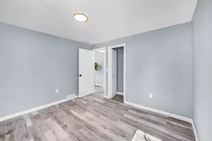 297 Breckwood Blvd, Springfield, MA 01109 - Photo 12