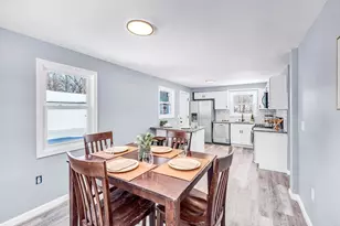 297 Breckwood Blvd, Springfield, MA 01109 - Photo 10